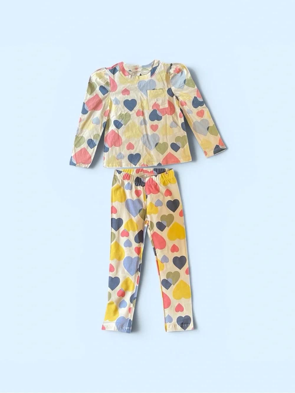 Gap kids two piece pajamas, heart print, size 4T